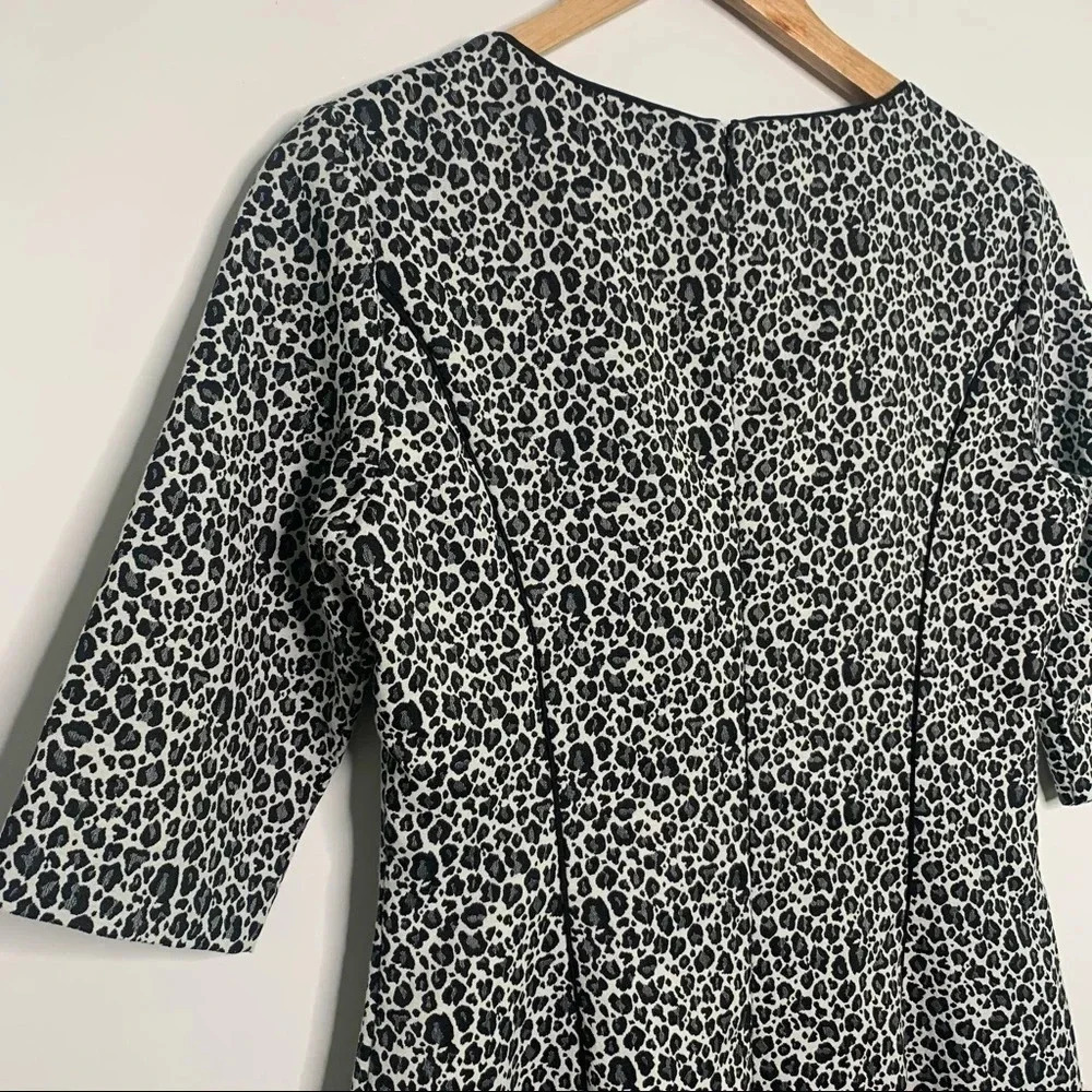 Banana Republic Black Gray Animal Print Fitted Dress Size 4 - Picture 6 of 9